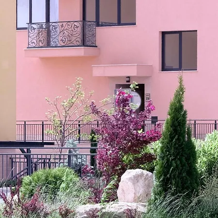 Wave - Bella - Free Parking Varna